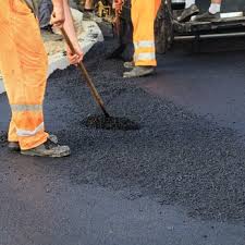 Best Asphalt Driveway Installation  in Newnan, GA